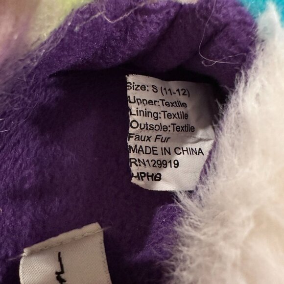 Cute Unicorn Plush Slippers with Silver Horn - Picture 5 of 5